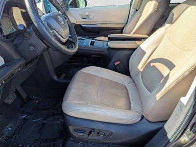 2023 Toyota Sienna Limited FWD 7-Passenger (GS)