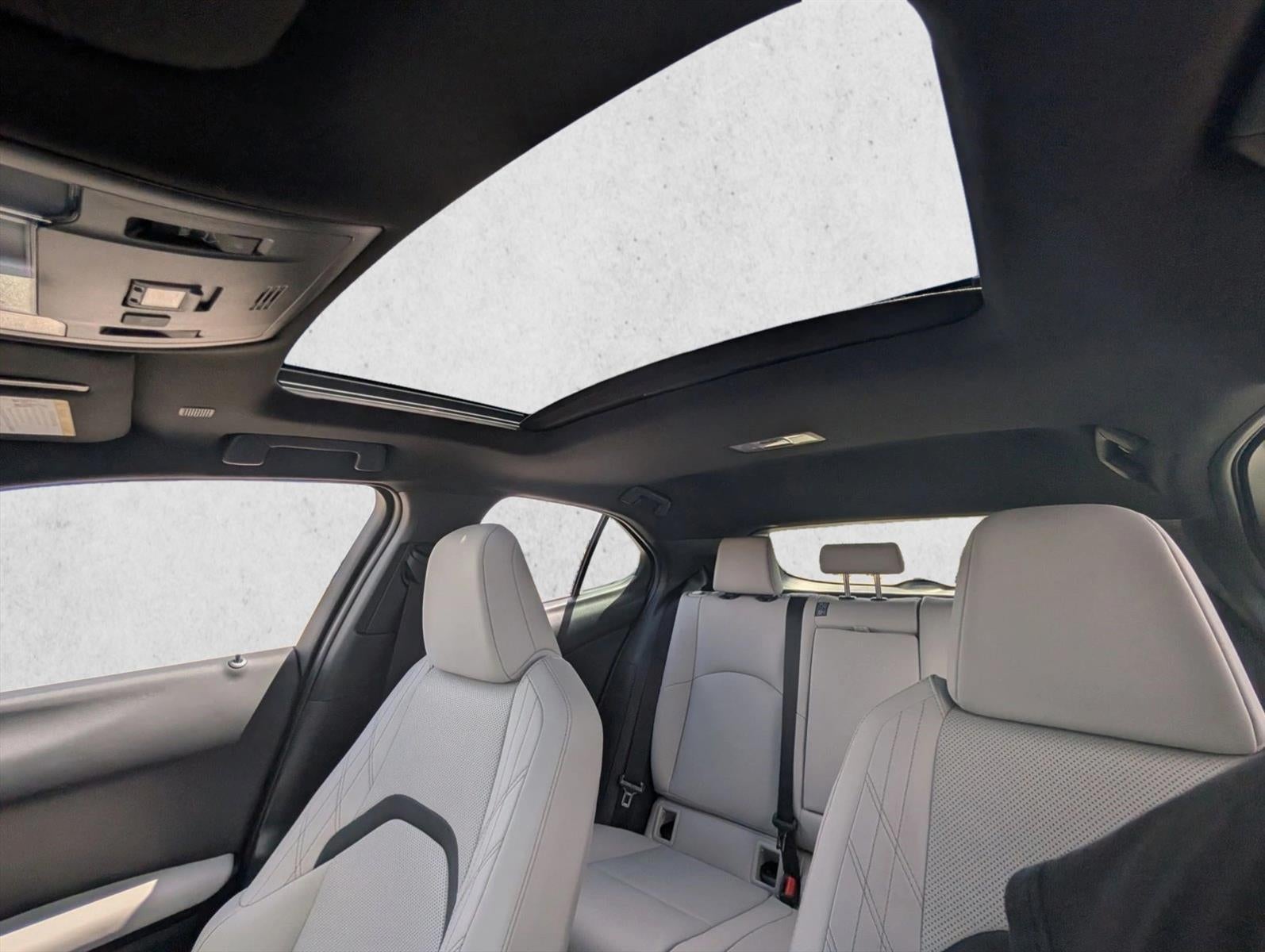 2024 Lexus UX 250h Premium FWD