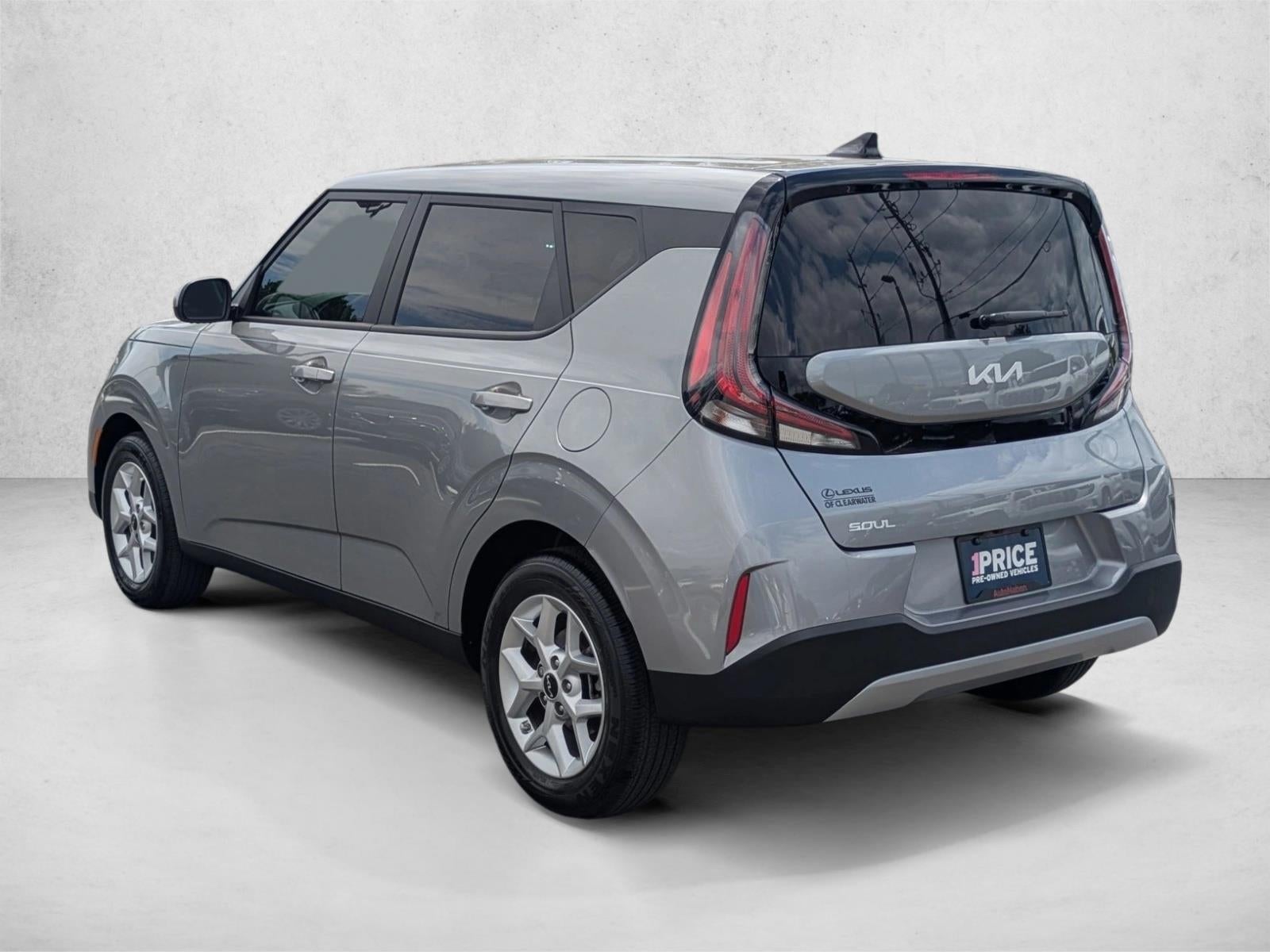 2024 Kia Soul LX IVT