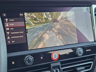 2025 Porsche Macan AWD