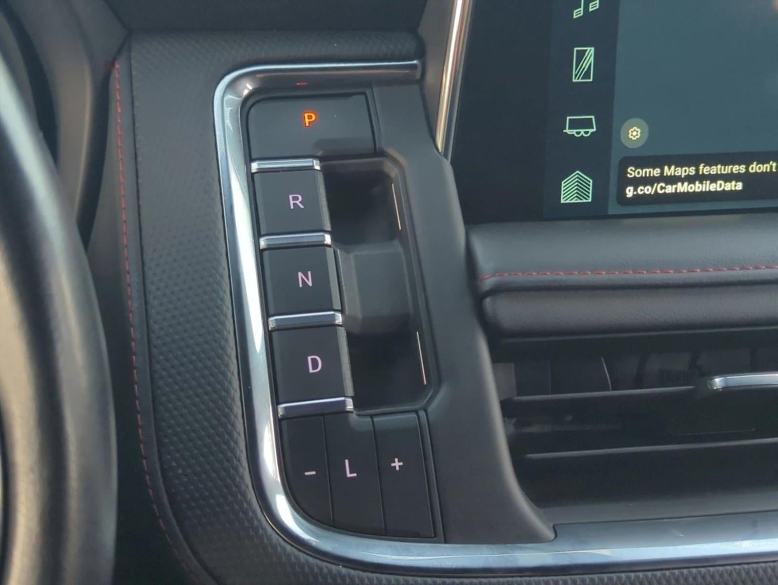 2022 Chevrolet Suburban 4WD RST