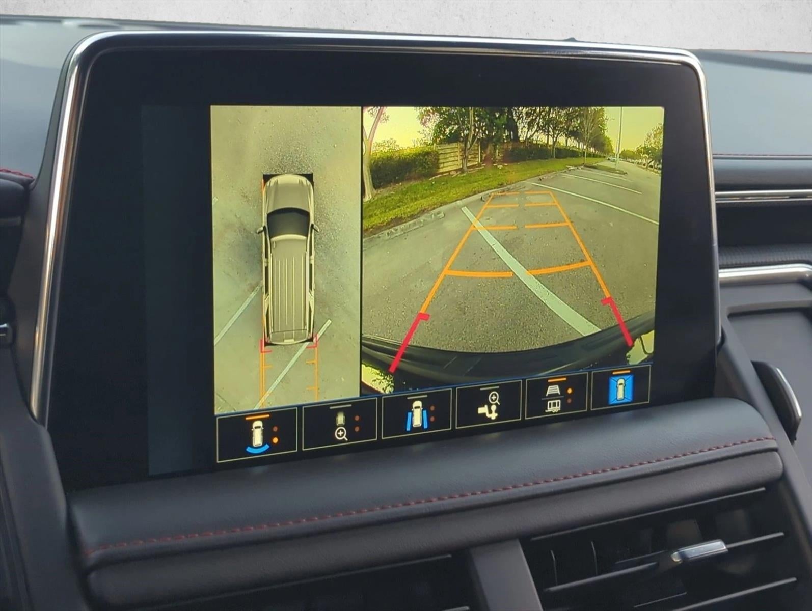 2022 Chevrolet Suburban 4WD RST