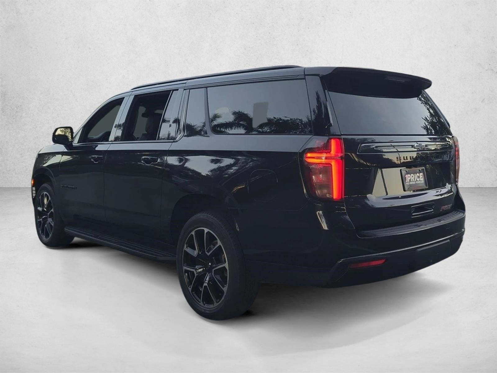 2022 Chevrolet Suburban 4WD RST