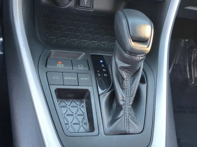 2020 Toyota RAV4 LE FWD (GS)