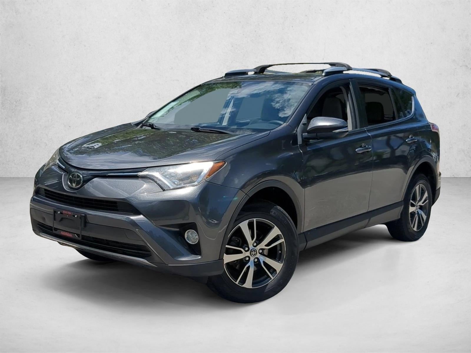 2017 Toyota RAV4 XLE AWD (Natl)