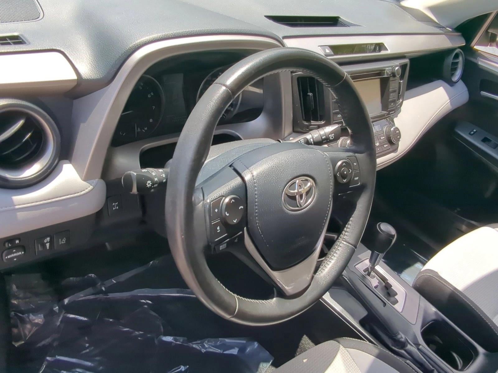 2017 Toyota RAV4 XLE AWD (Natl)
