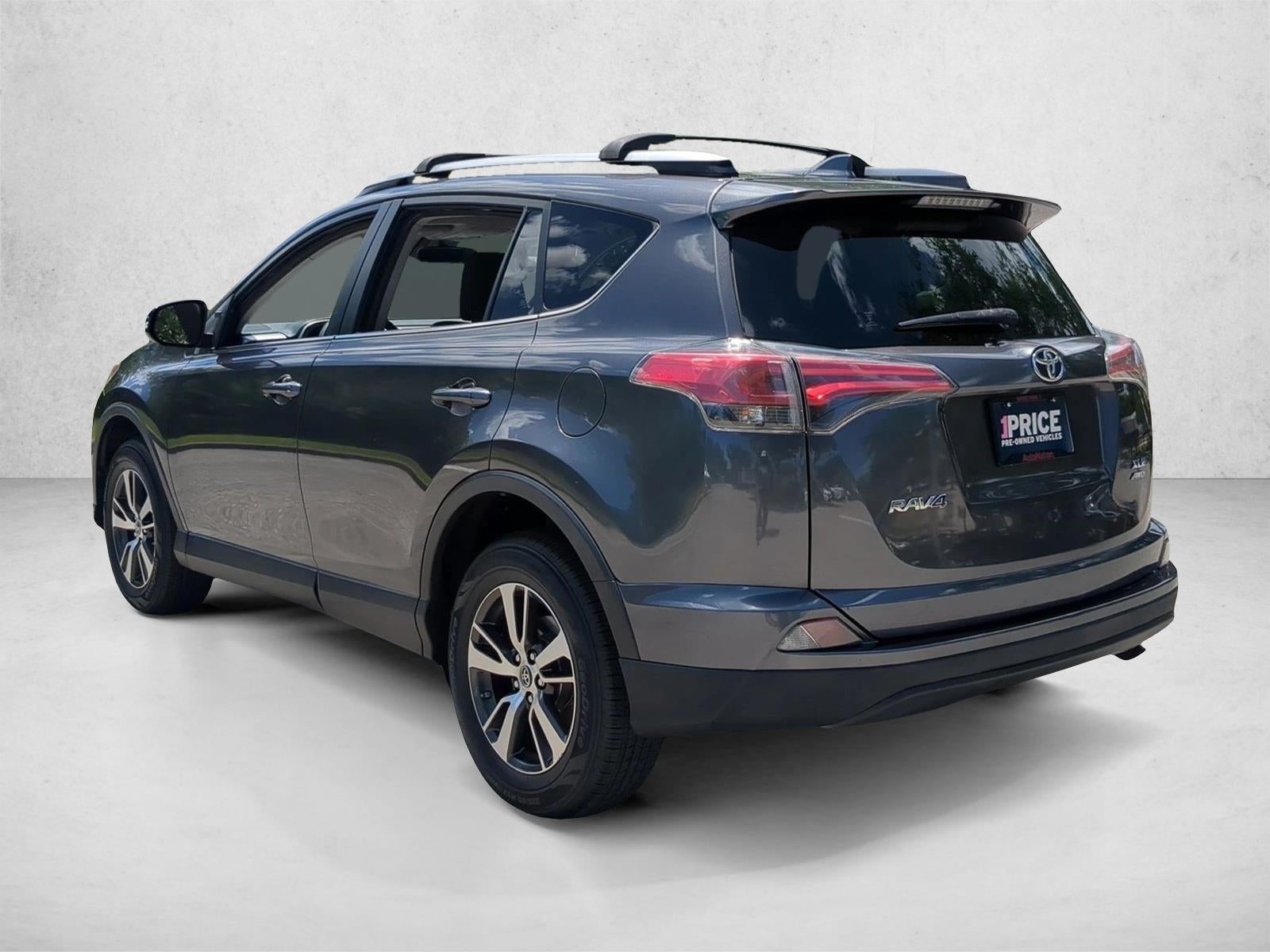 2017 Toyota RAV4 XLE AWD (Natl)