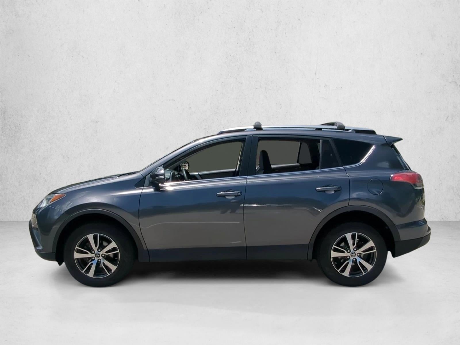 2017 Toyota RAV4 XLE AWD (Natl)