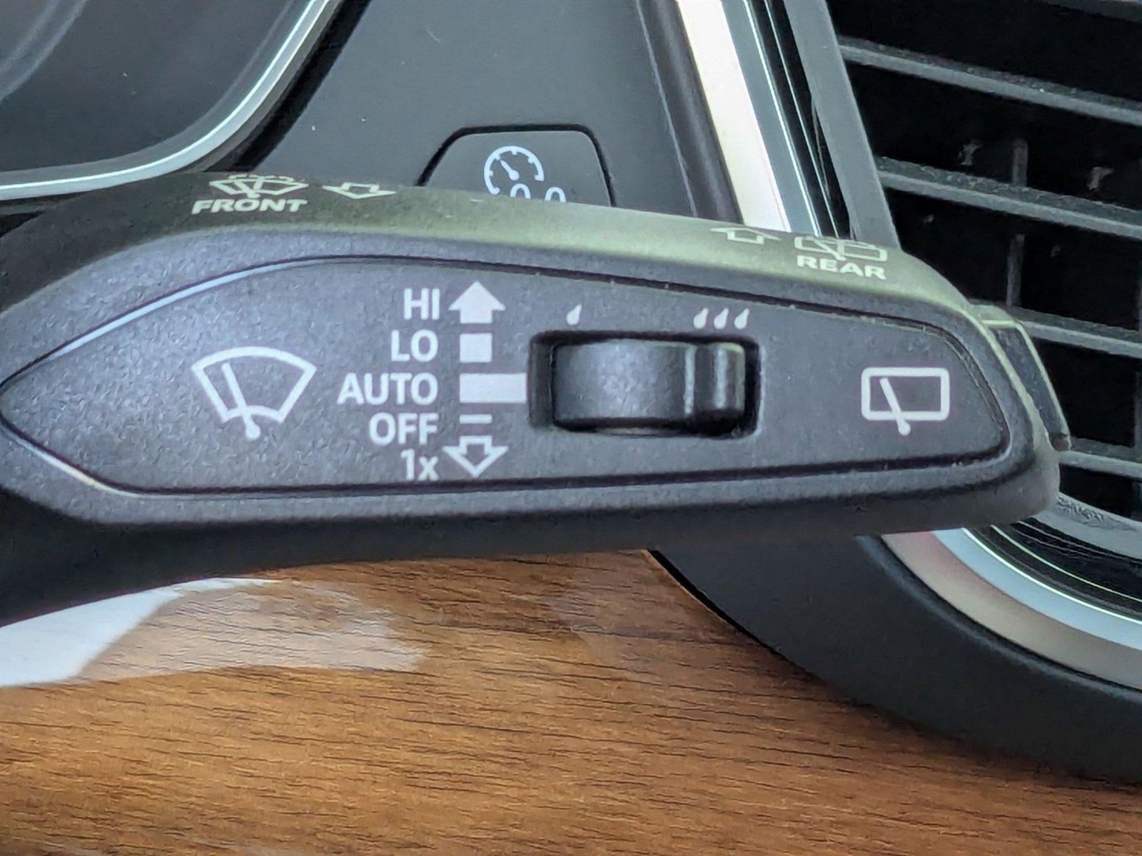 2023 Audi Q5 S line Prestige 45 TFSI quattro
