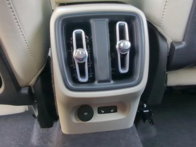 2022 Volvo XC40 T4 FWD Inscription