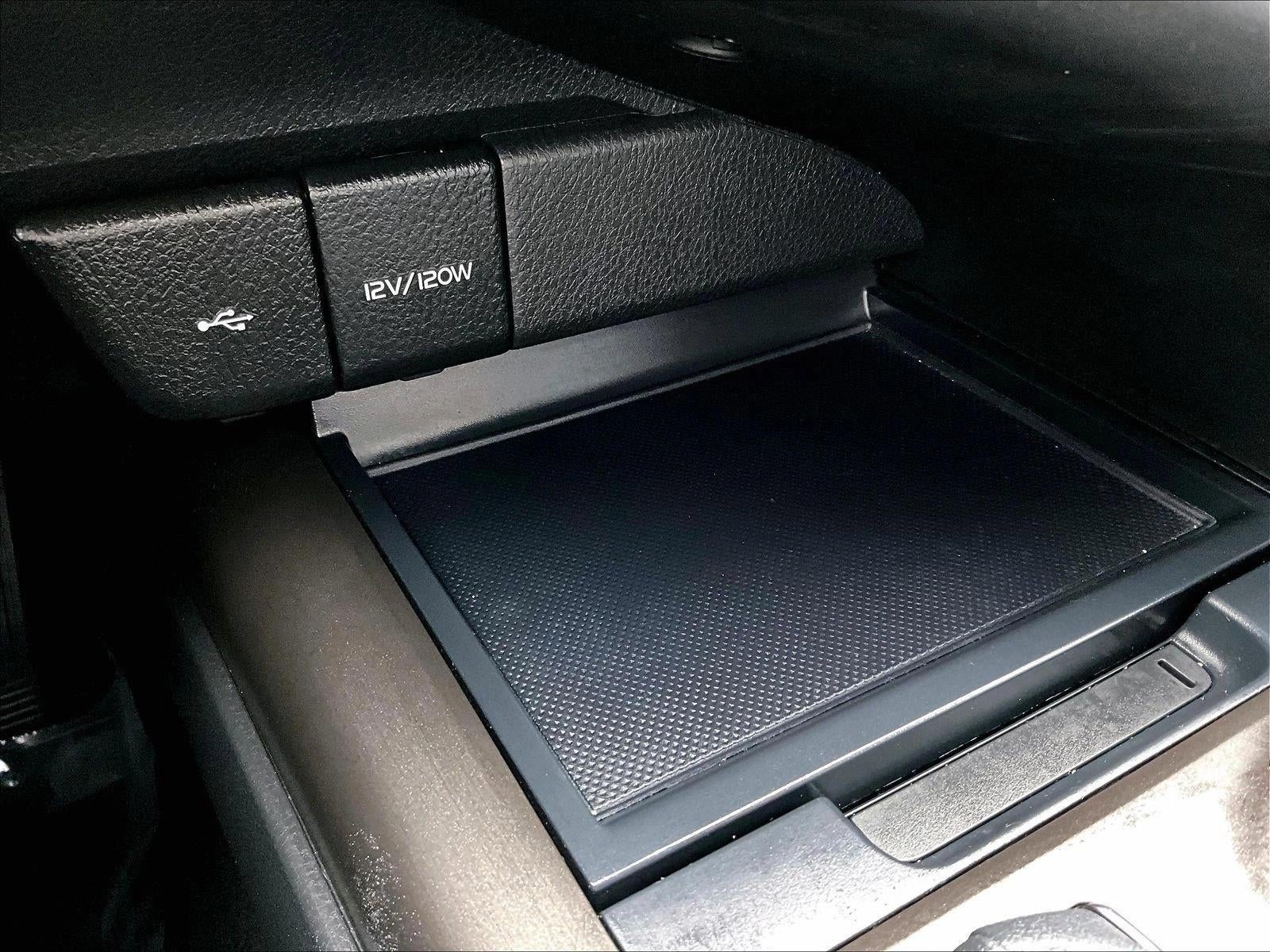 2023 Toyota Camry SE Auto (Natl)