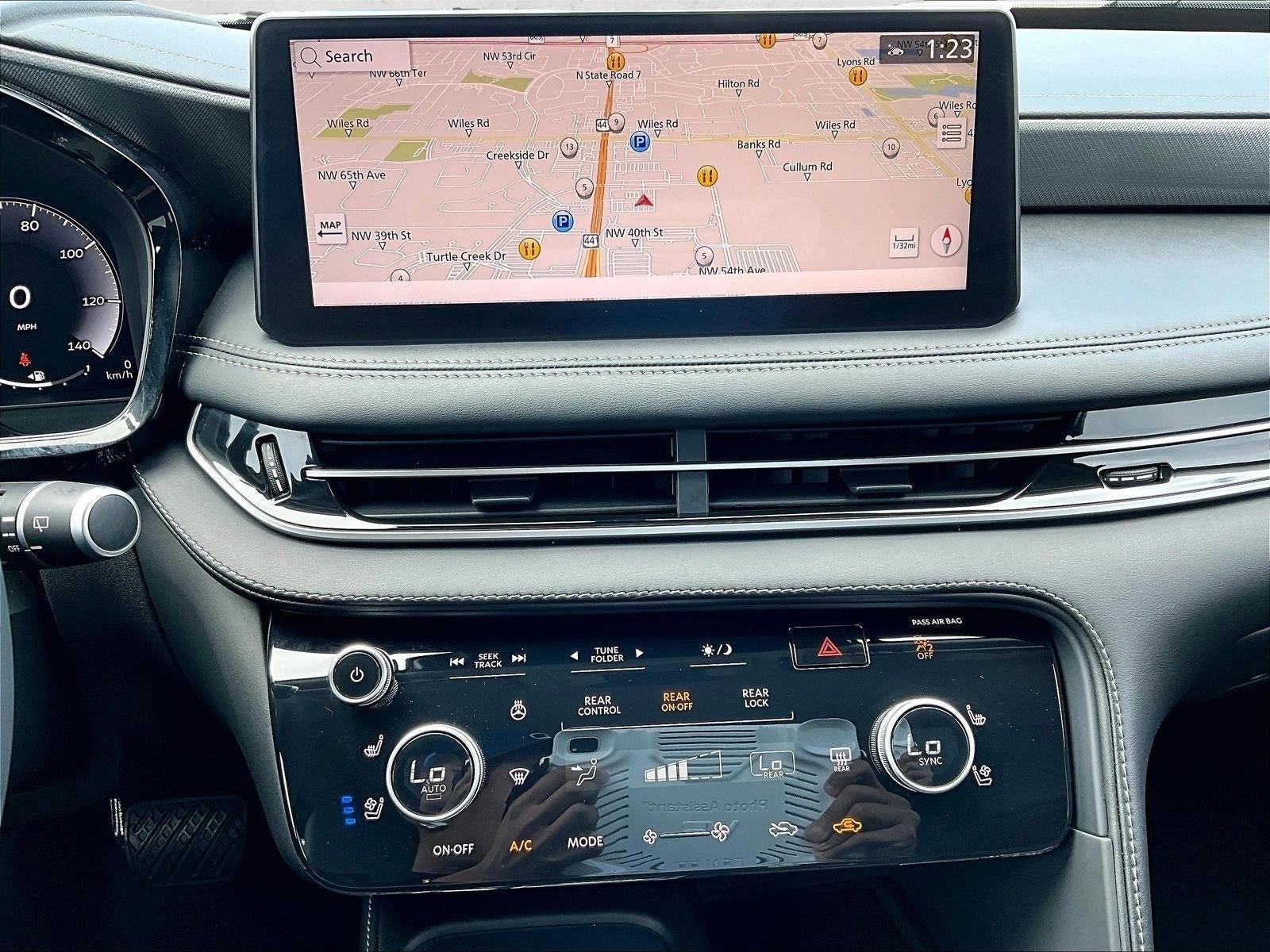 2023 INFINITI QX60 LUXE FWD