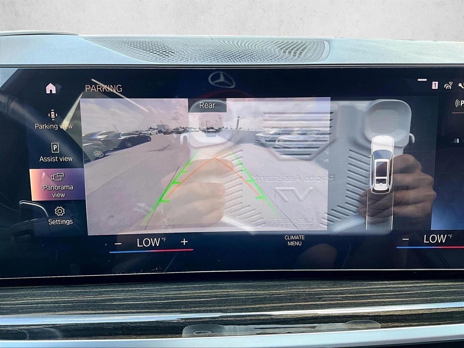 2023 BMW X7 xDrive40i Sports Activity Vehicle