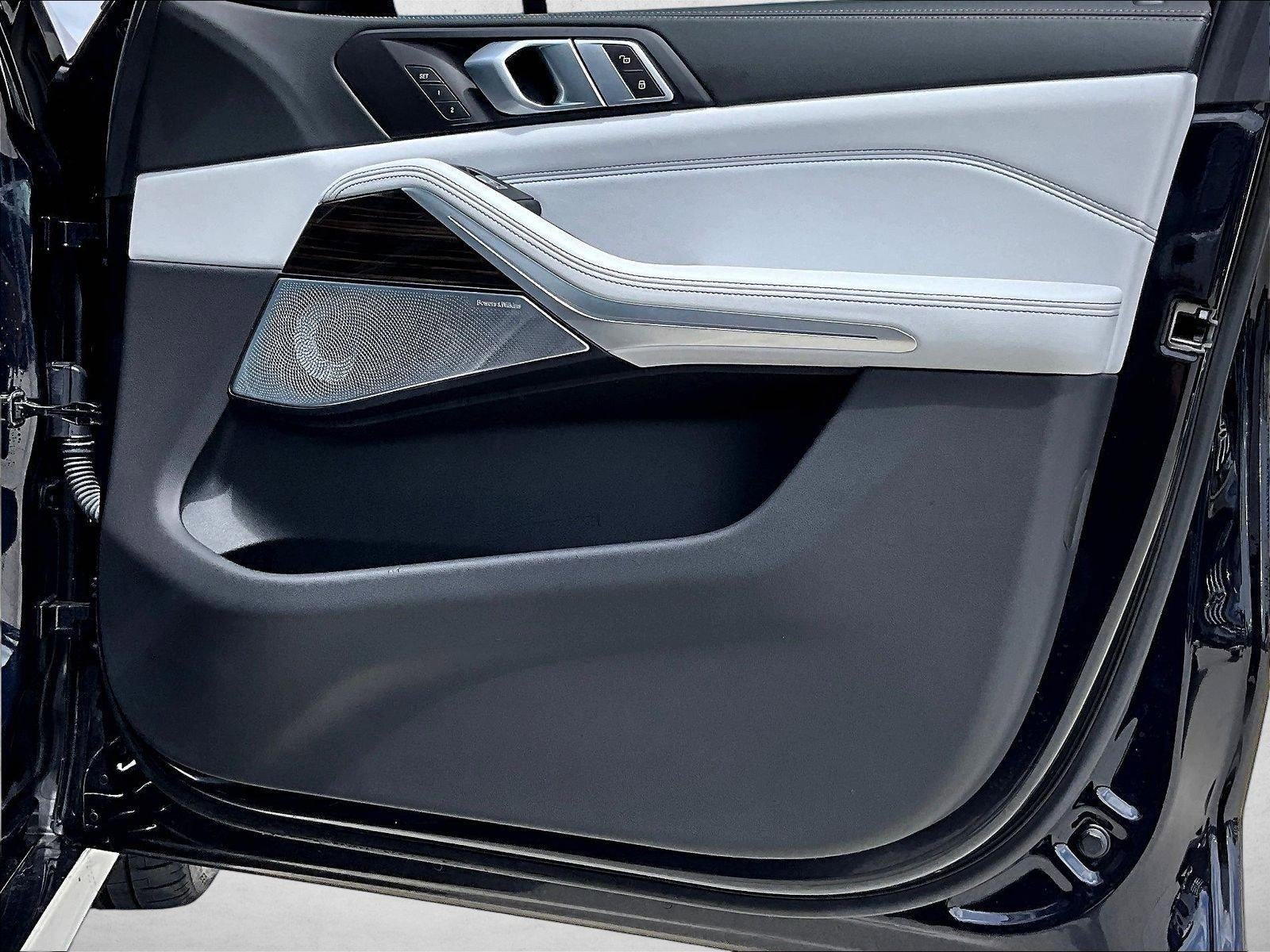 2024 BMW X7 xDrive40i Sports Activity Vehicle