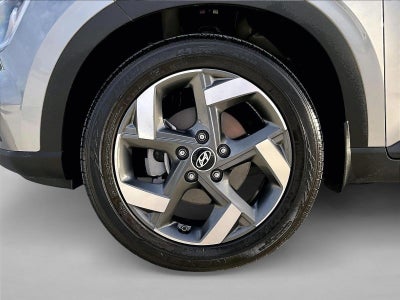 2024 Hyundai VENUE SEL IVT