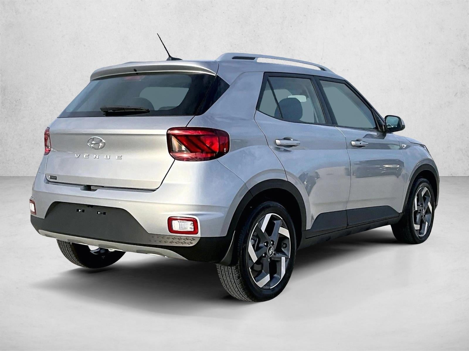 2024 Hyundai VENUE SEL IVT