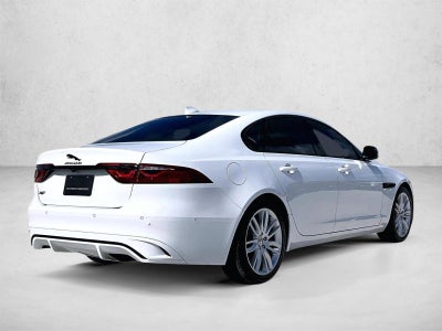 2021 Jaguar XF SE Sedan RWD