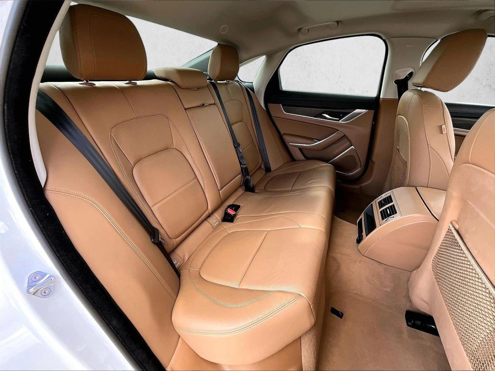 2021 Jaguar XF SE Sedan RWD