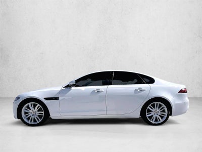 2021 Jaguar XF SE Sedan RWD