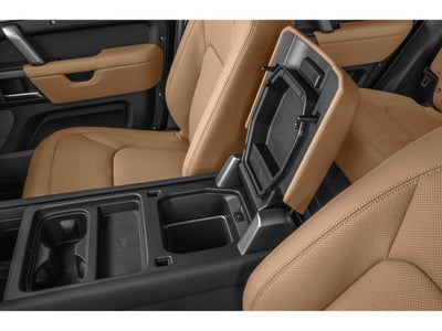 2024 Land Rover Defender 110 P500 SE