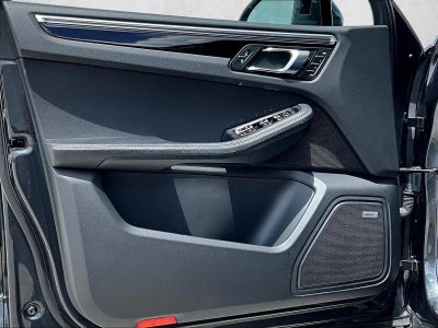 2020 Porsche Macan AWD