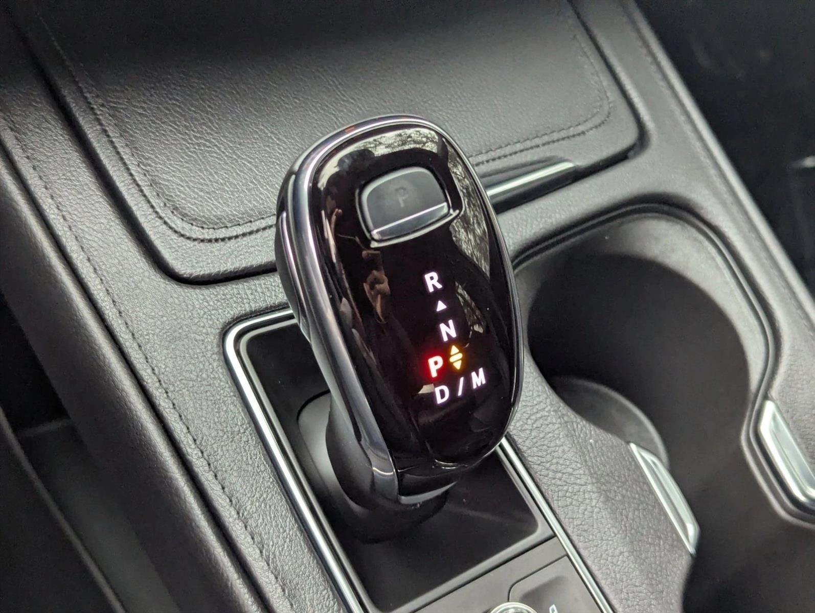 2024 Cadillac XT4 FWD 4dr Premium Luxury