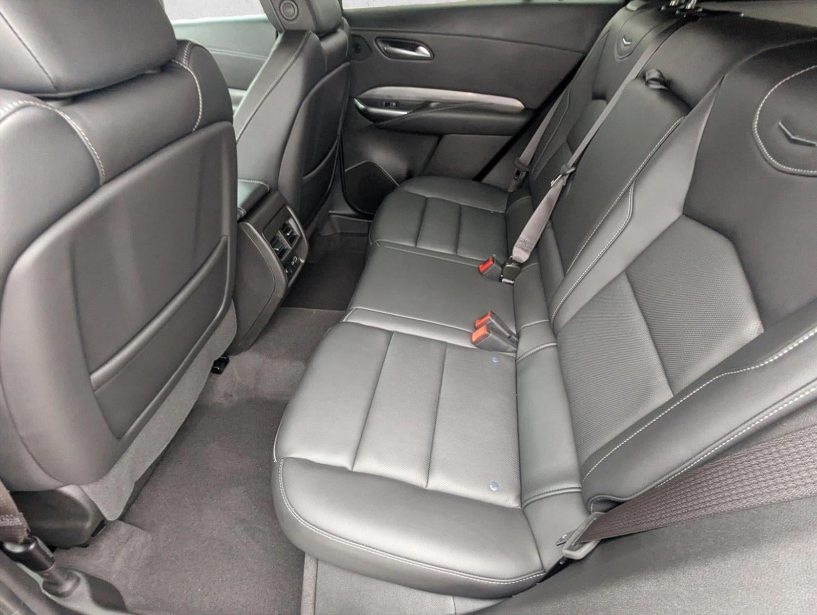 2024 Cadillac XT4 FWD 4dr Premium Luxury