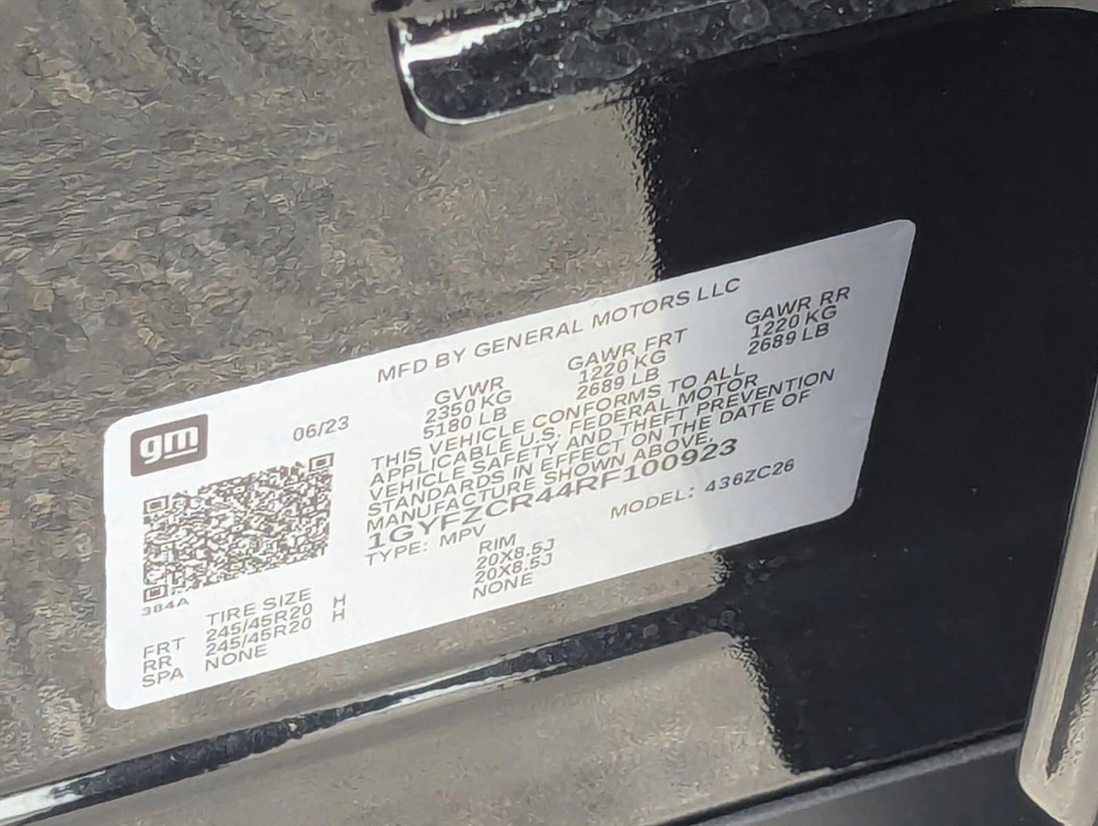 2024 Cadillac XT4 FWD 4dr Premium Luxury