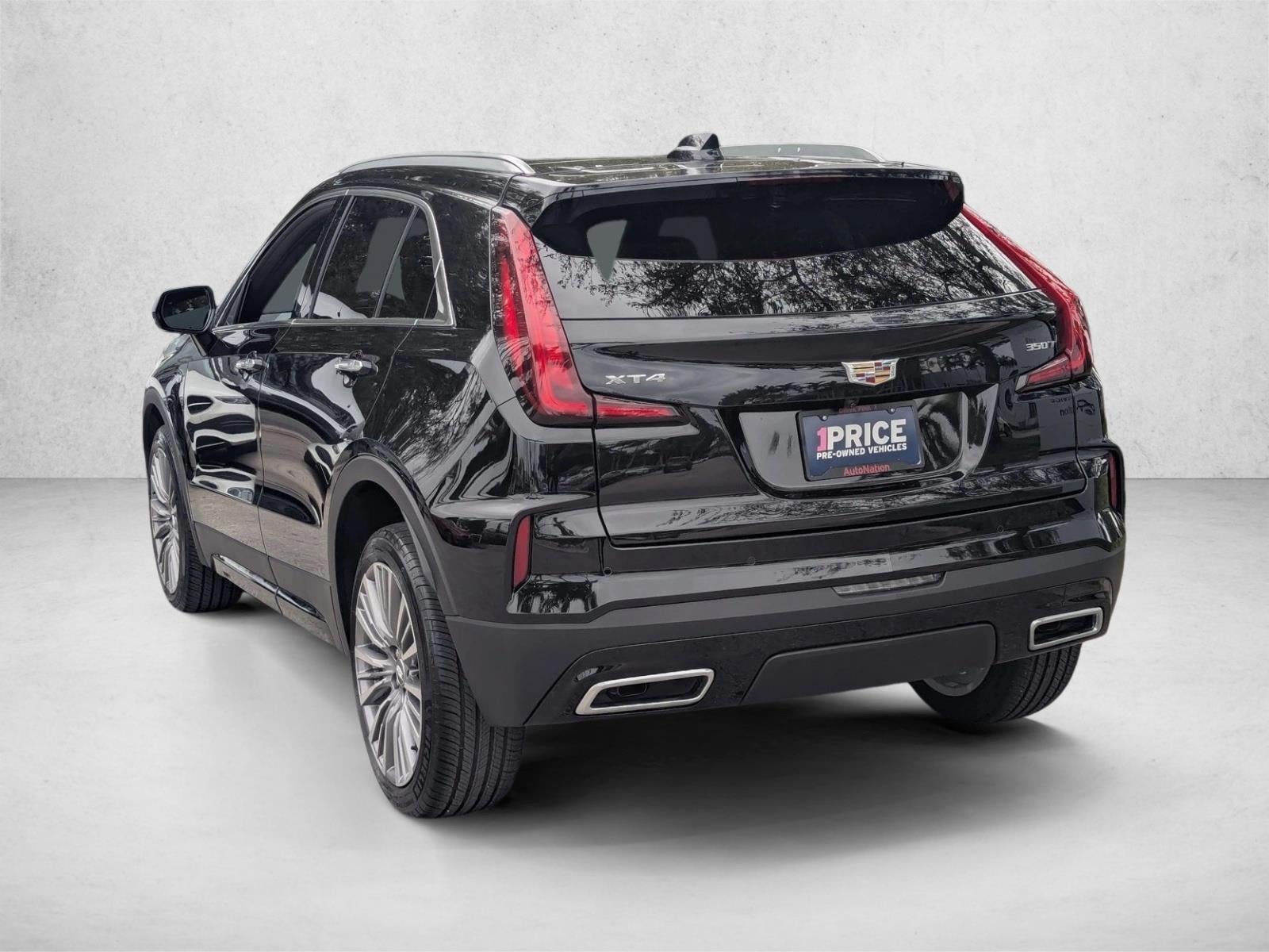 2024 Cadillac XT4 FWD 4dr Premium Luxury