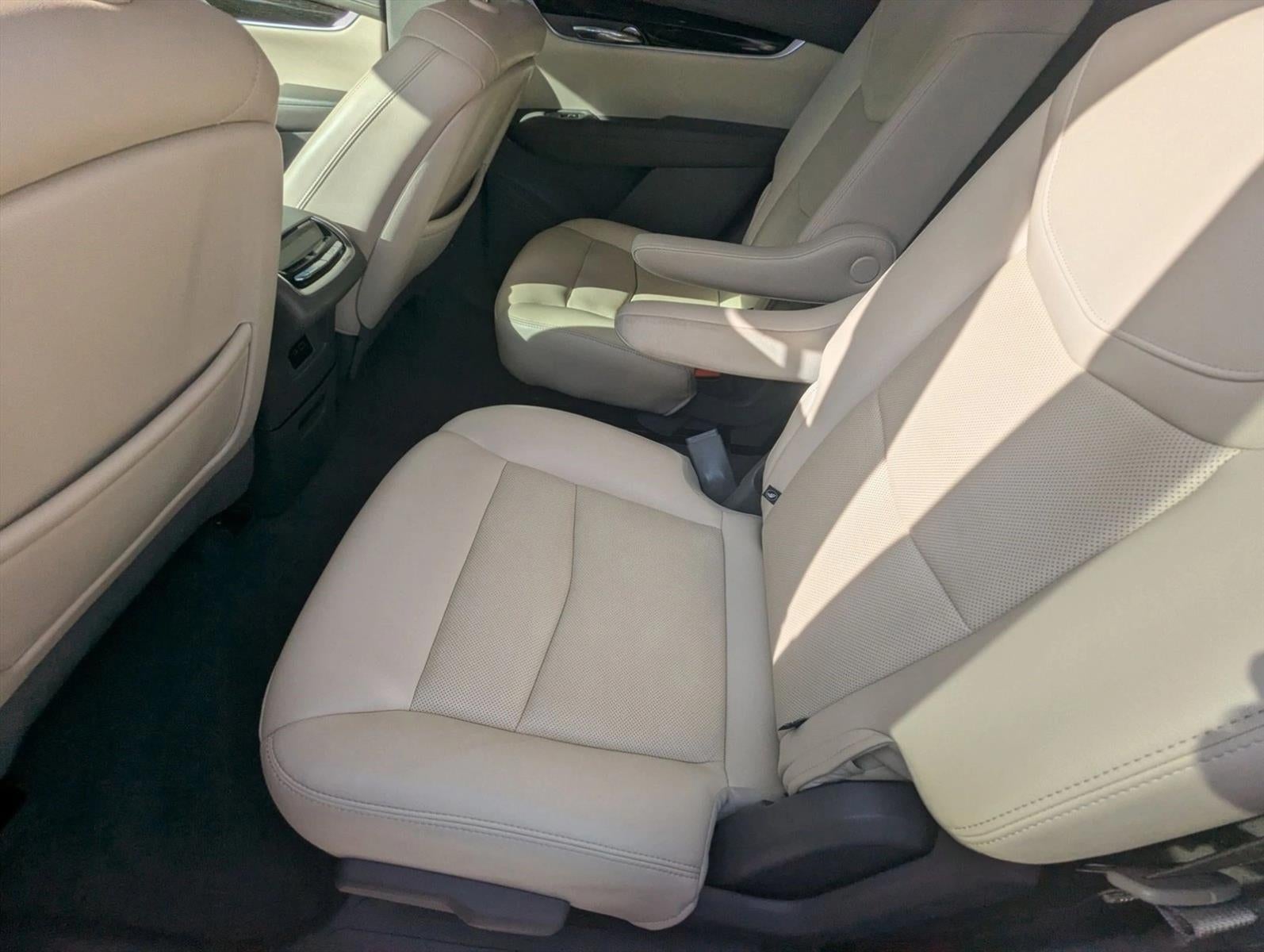 2021 Cadillac XT6 FWD 4dr Premium Luxury