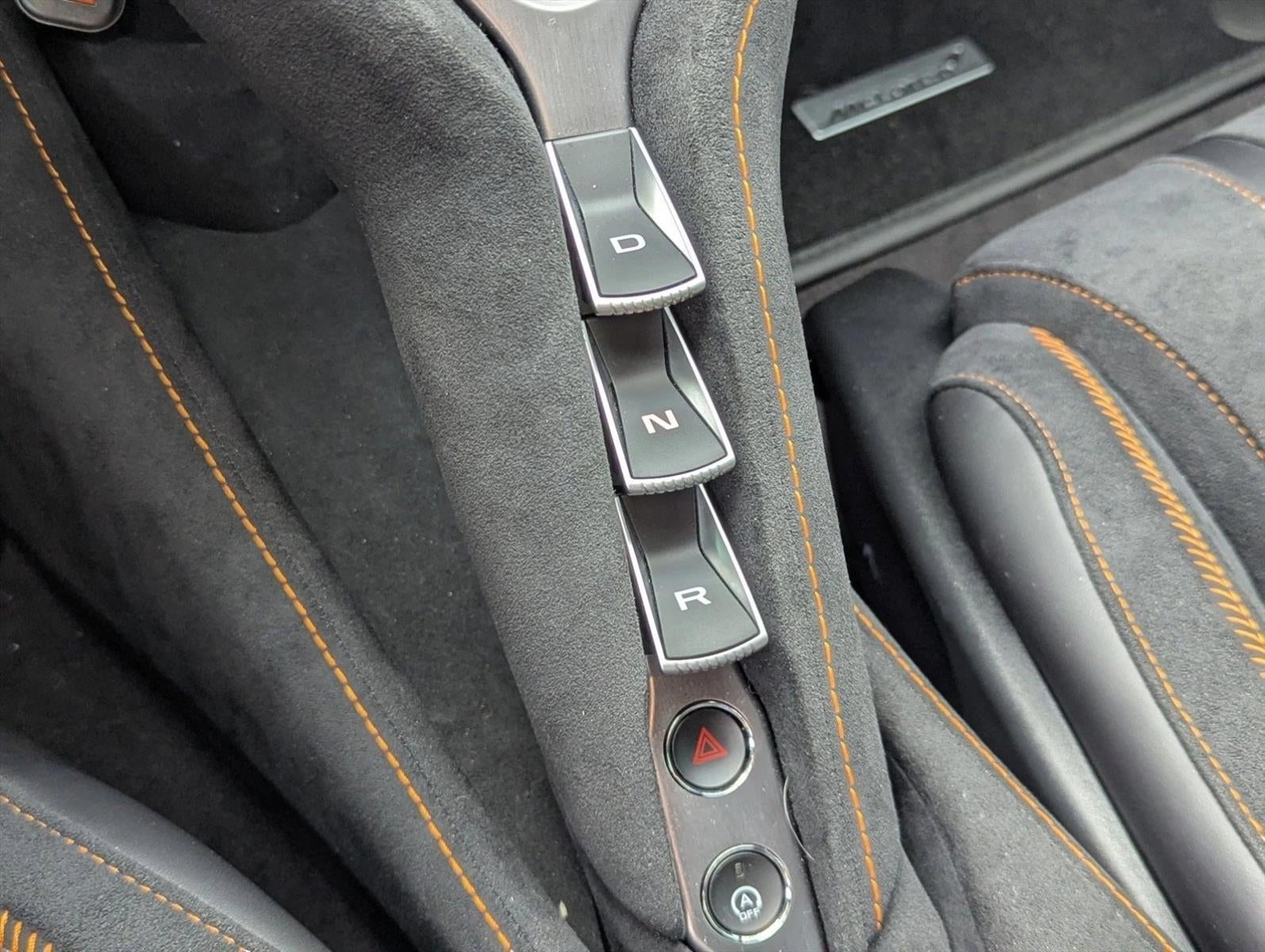 2025 McLaren 750S Coupe