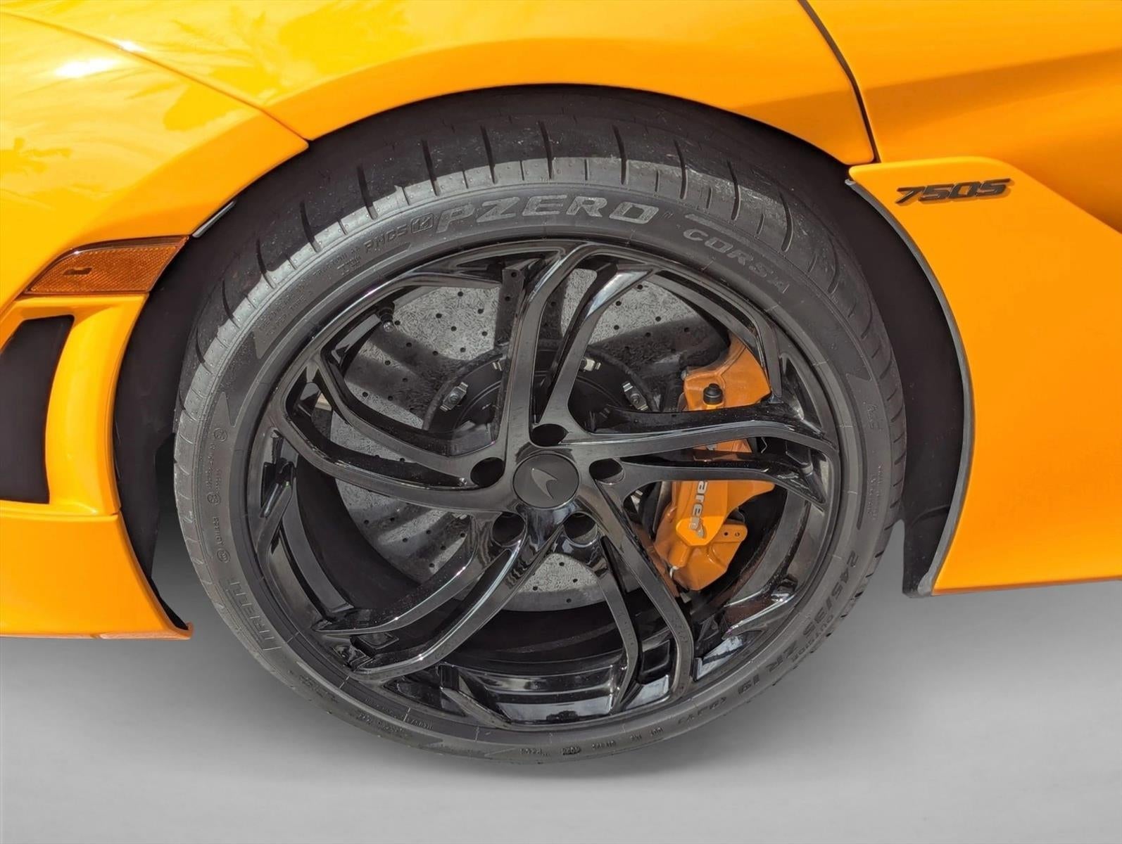 2025 McLaren 750S Coupe