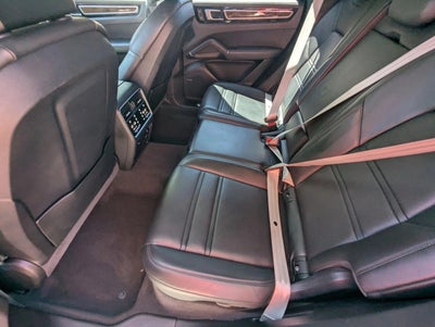 2023 Porsche Cayenne AWD