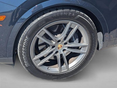2024 Porsche Cayenne AWD