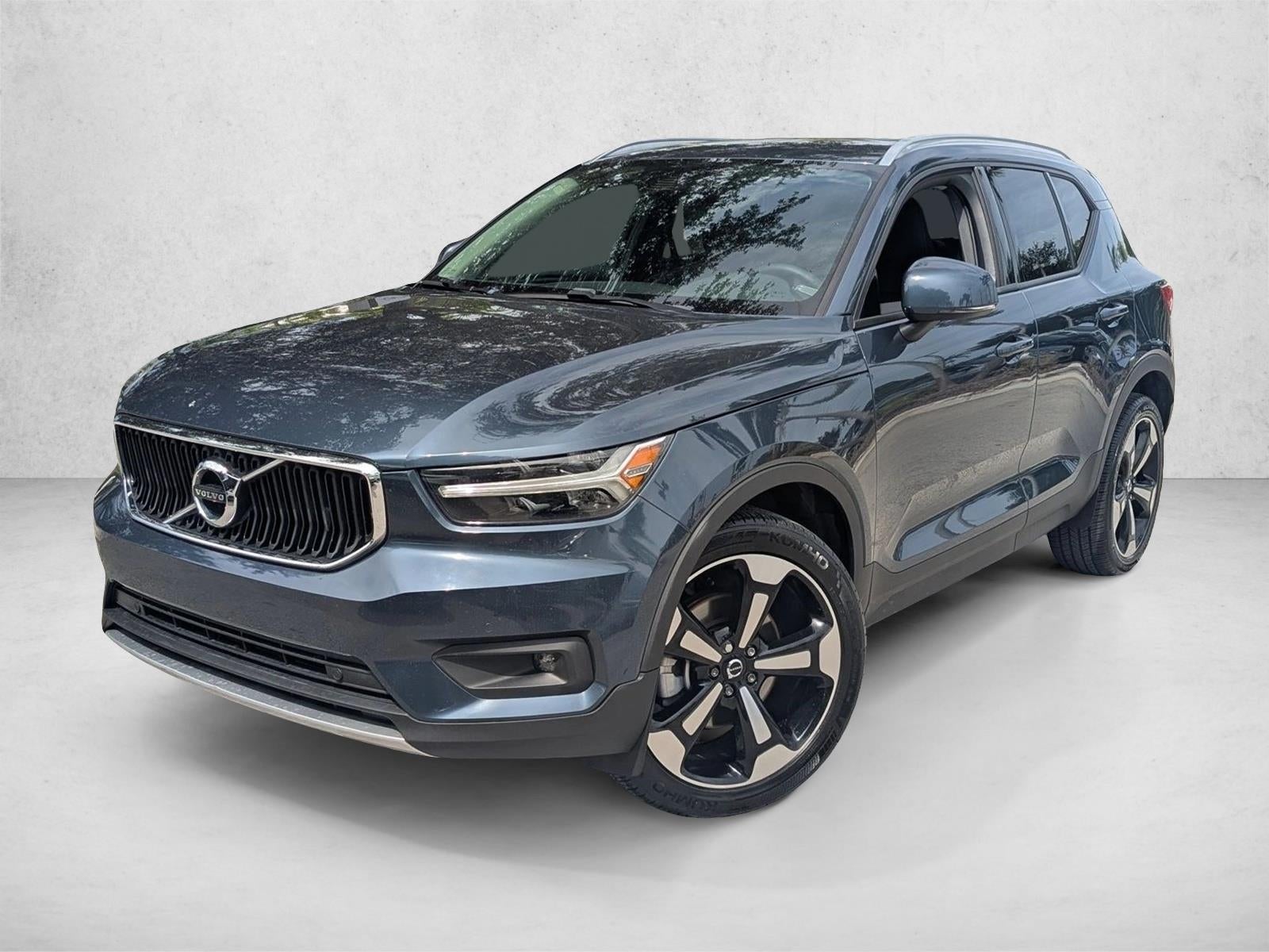 2022 Volvo XC40
