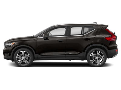 2022 Volvo XC40 T5 AWD Momentum