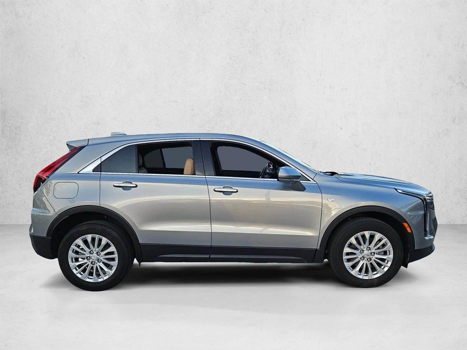 2024 Cadillac XT4 FWD 4dr Luxury