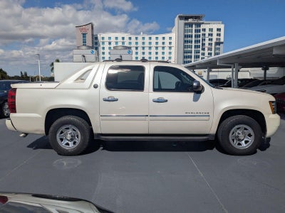 2013 Chevrolet Avalanche 4WD LTZ