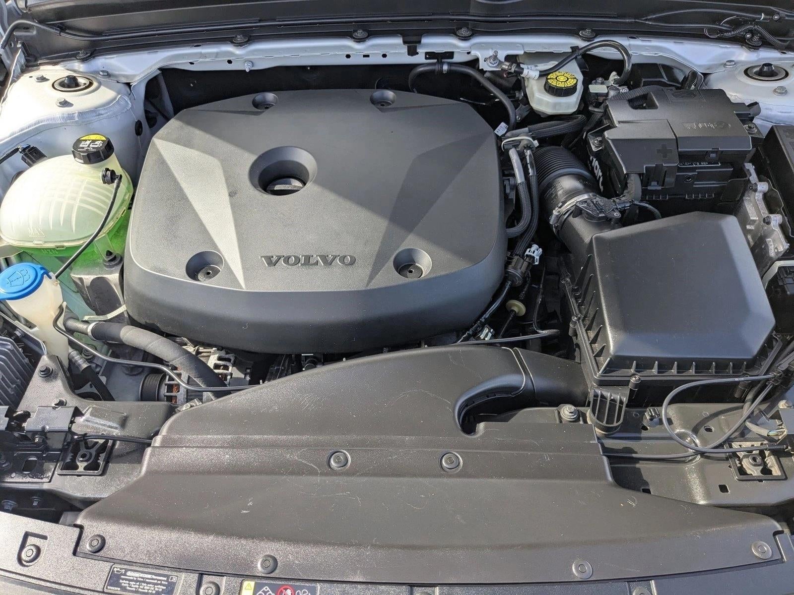 2020 Volvo XC40 T5 AWD Inscription