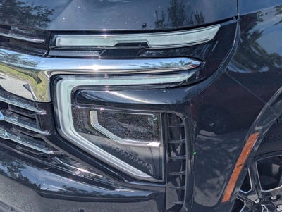 2025 Chevrolet Suburban 4WD LT