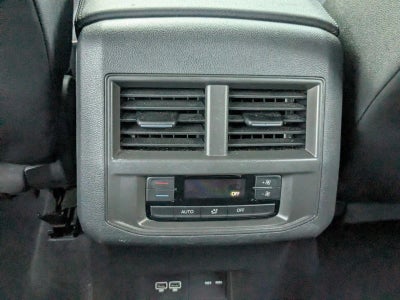 2020 Volkswagen Atlas 3.6L V6 SE w/Technology R-Line FWD