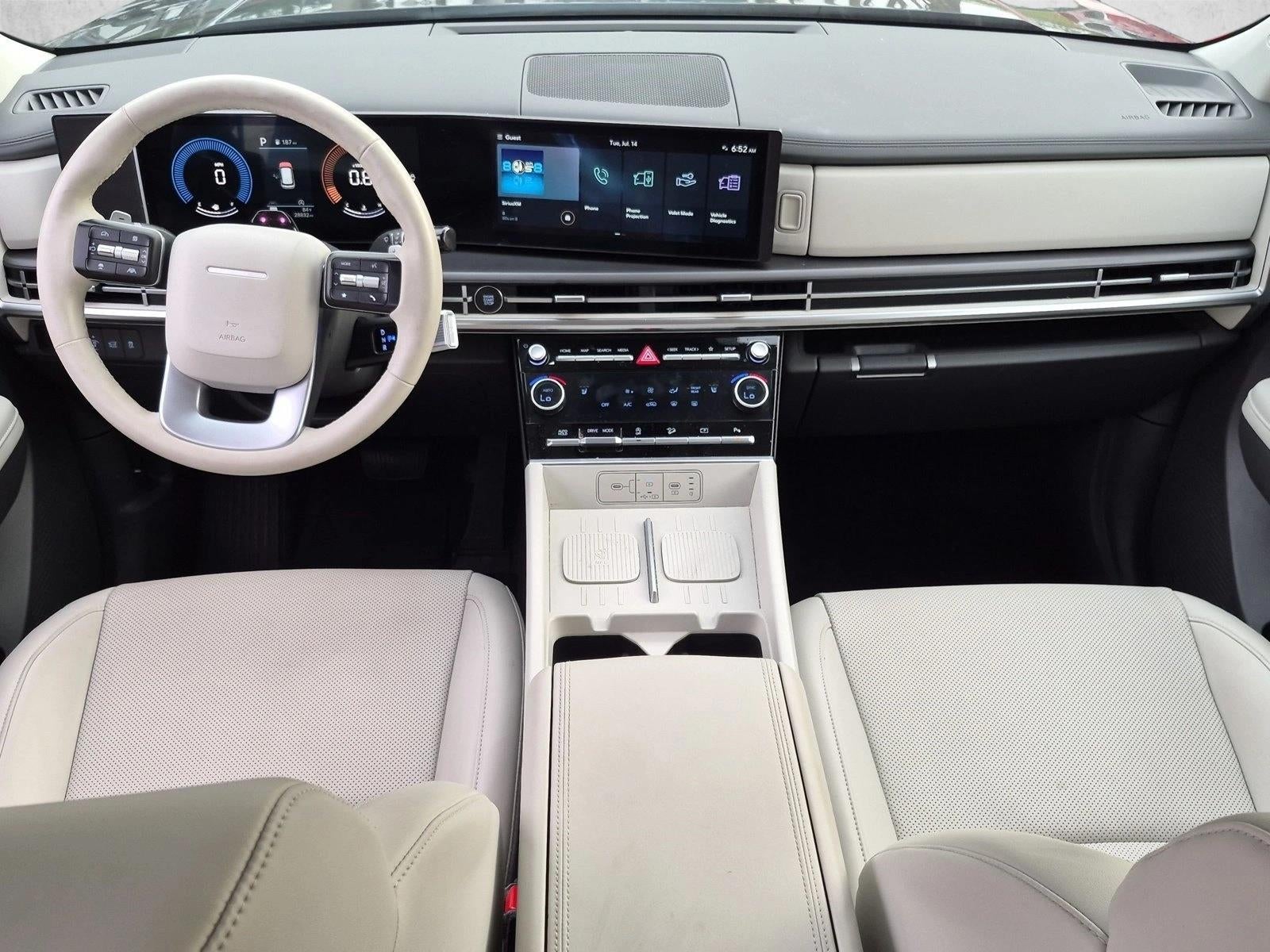 2025 Hyundai SANTA FE SEL FWD
