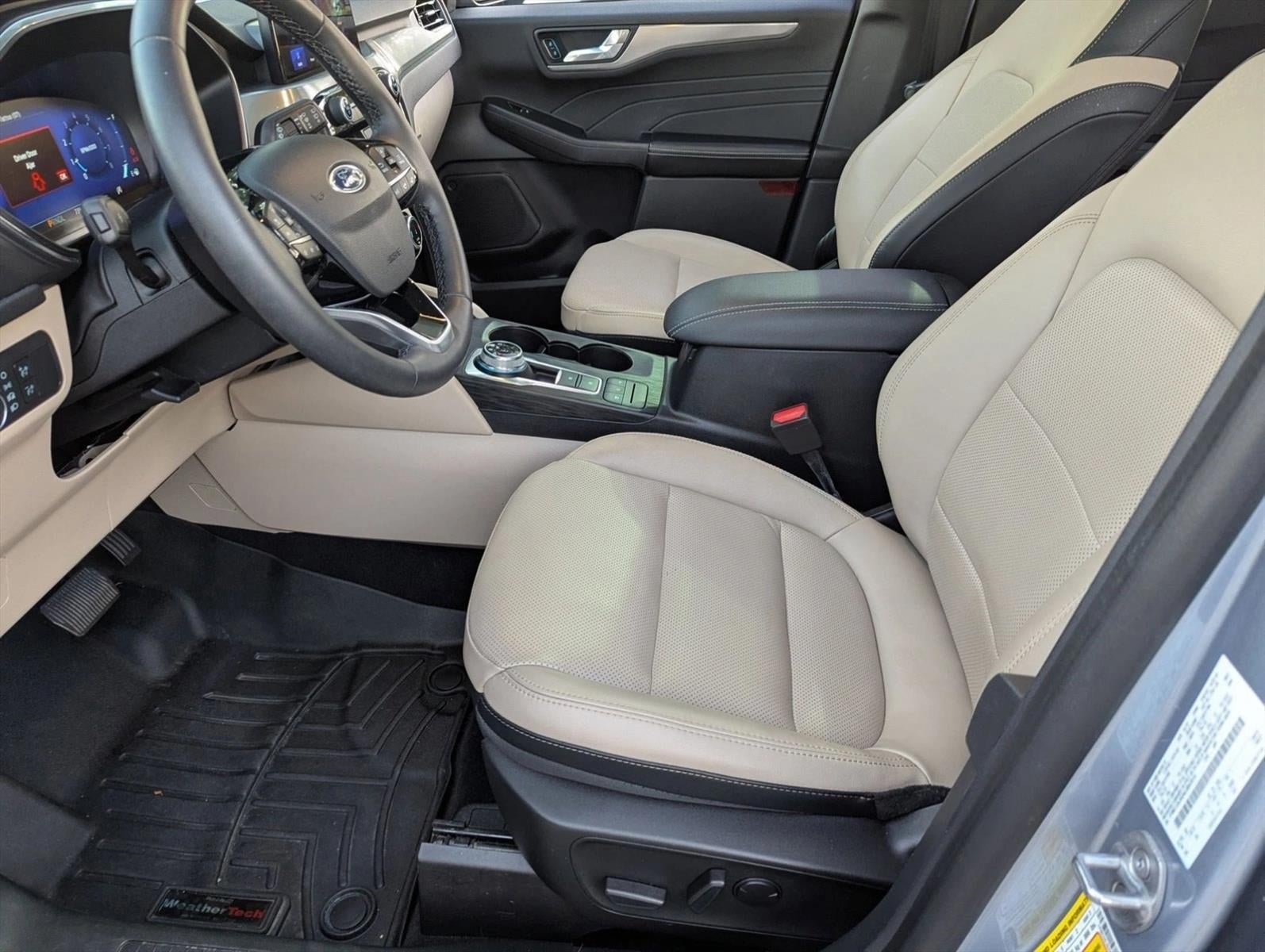 2022 Ford Escape Titanium AWD