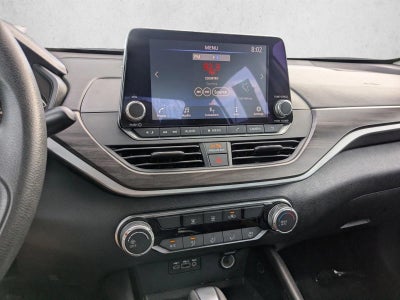 2024 Nissan Altima 2.5 SV Sedan