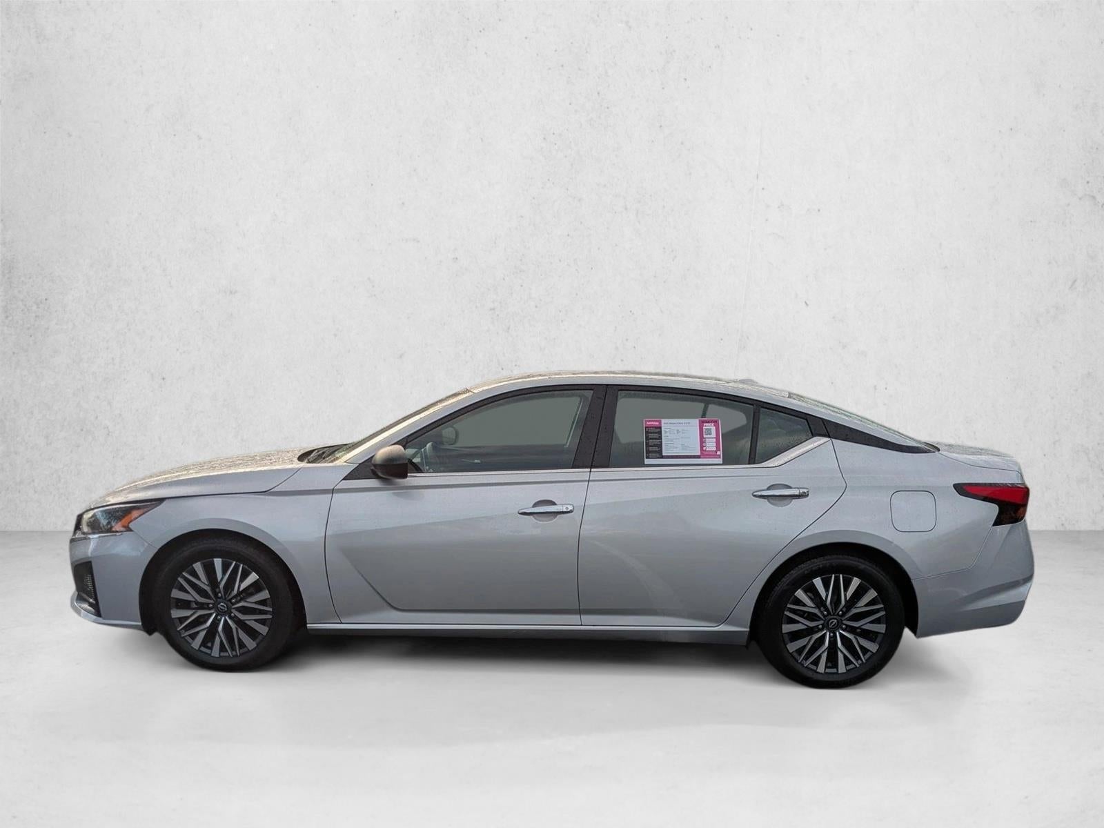 2024 Nissan Altima 2.5 SV Sedan