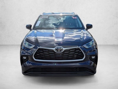 2022 Toyota Highlander XLE FWD (Natl)