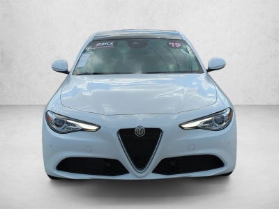 2019 Alfa Romeo Giulia Ti Lusso RWD