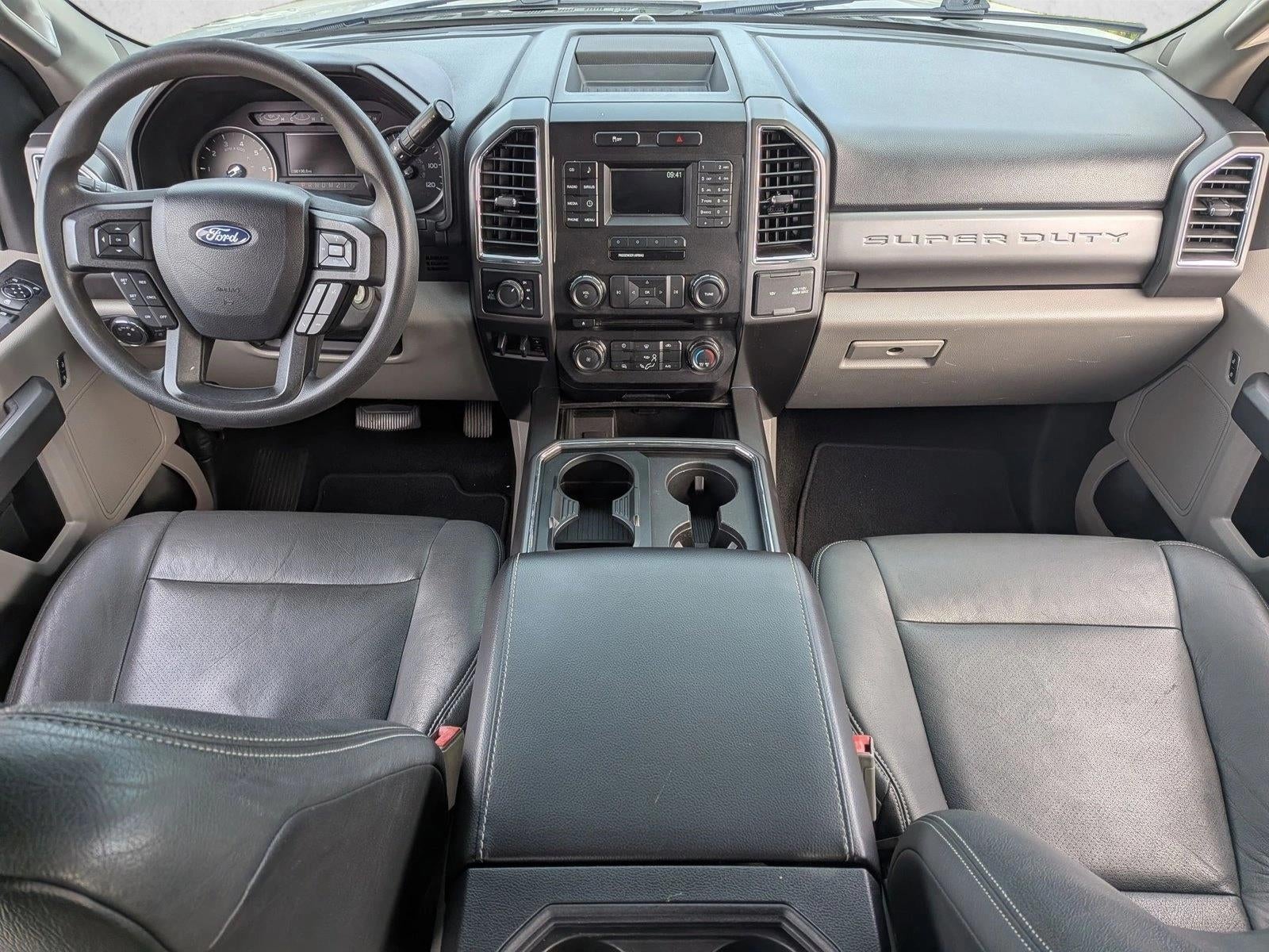 2017 Ford Super Duty F-250 SRW XLT 4WD Crew Cab 6.75' Box