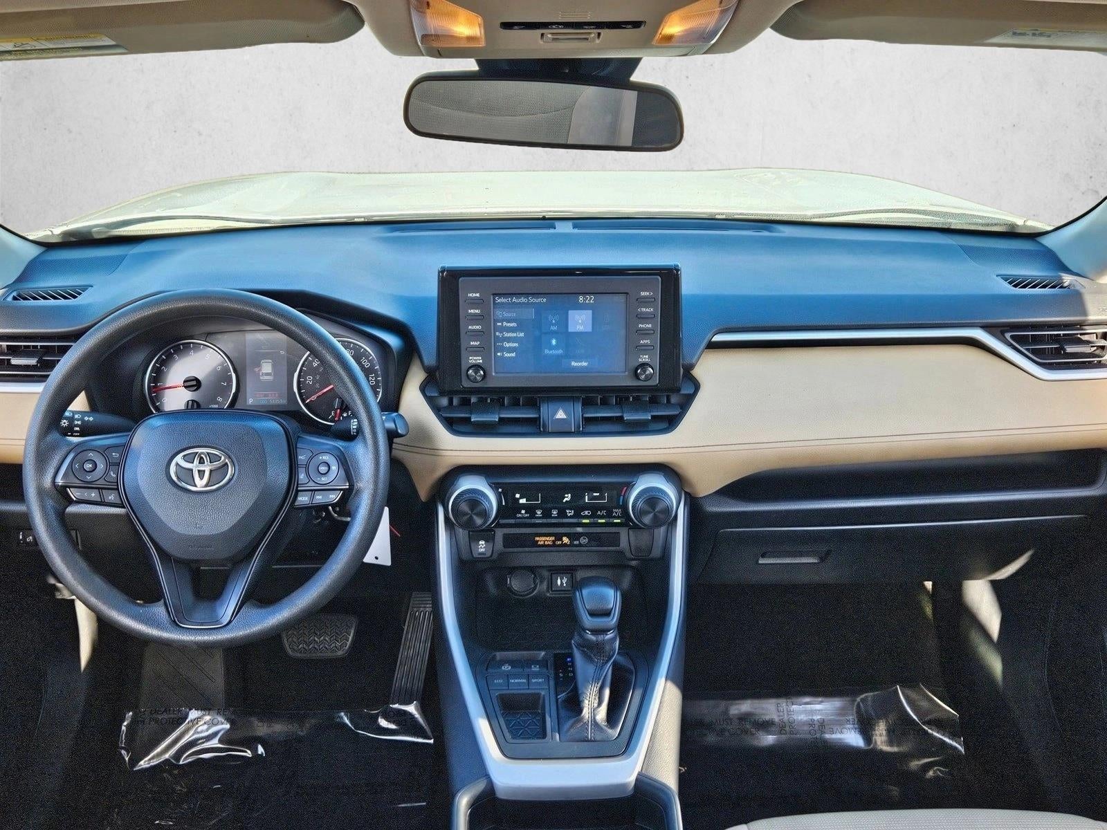 2019 Toyota RAV4 LE FWD (GS)