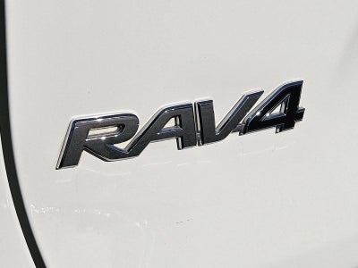2019 Toyota RAV4 LE FWD (GS)